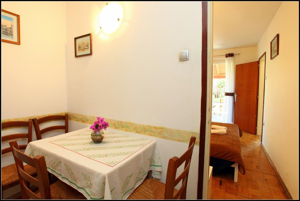 Champagne Apartments Portoroz Vp Esterno foto