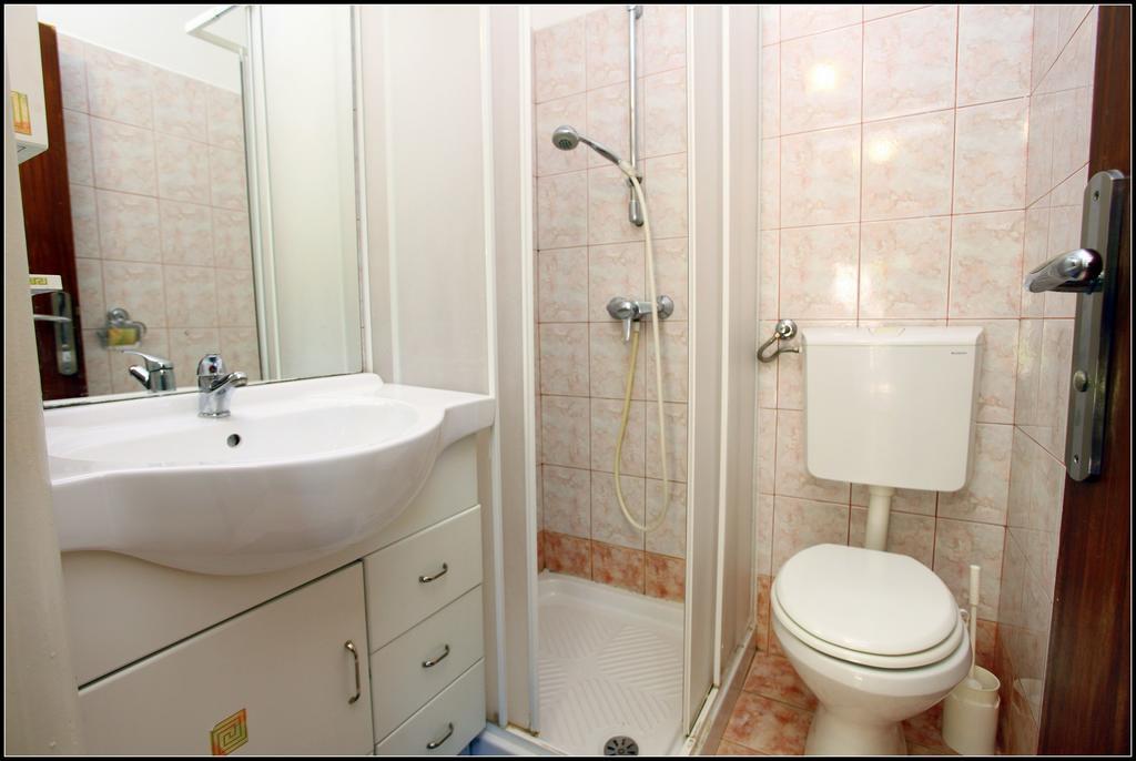 Champagne Apartments Portoroz Vp Esterno foto